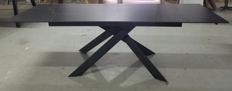 Стіл обідній GRACIO LOFTY BLACK 160(240)x90 см