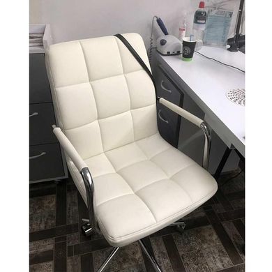 Крісло офісне Q-022 Білий SIGNAL