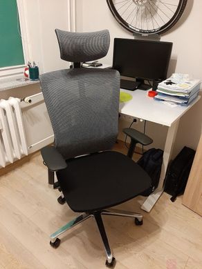 Кресло офисное Ambasador Серый / Черный HALMAR